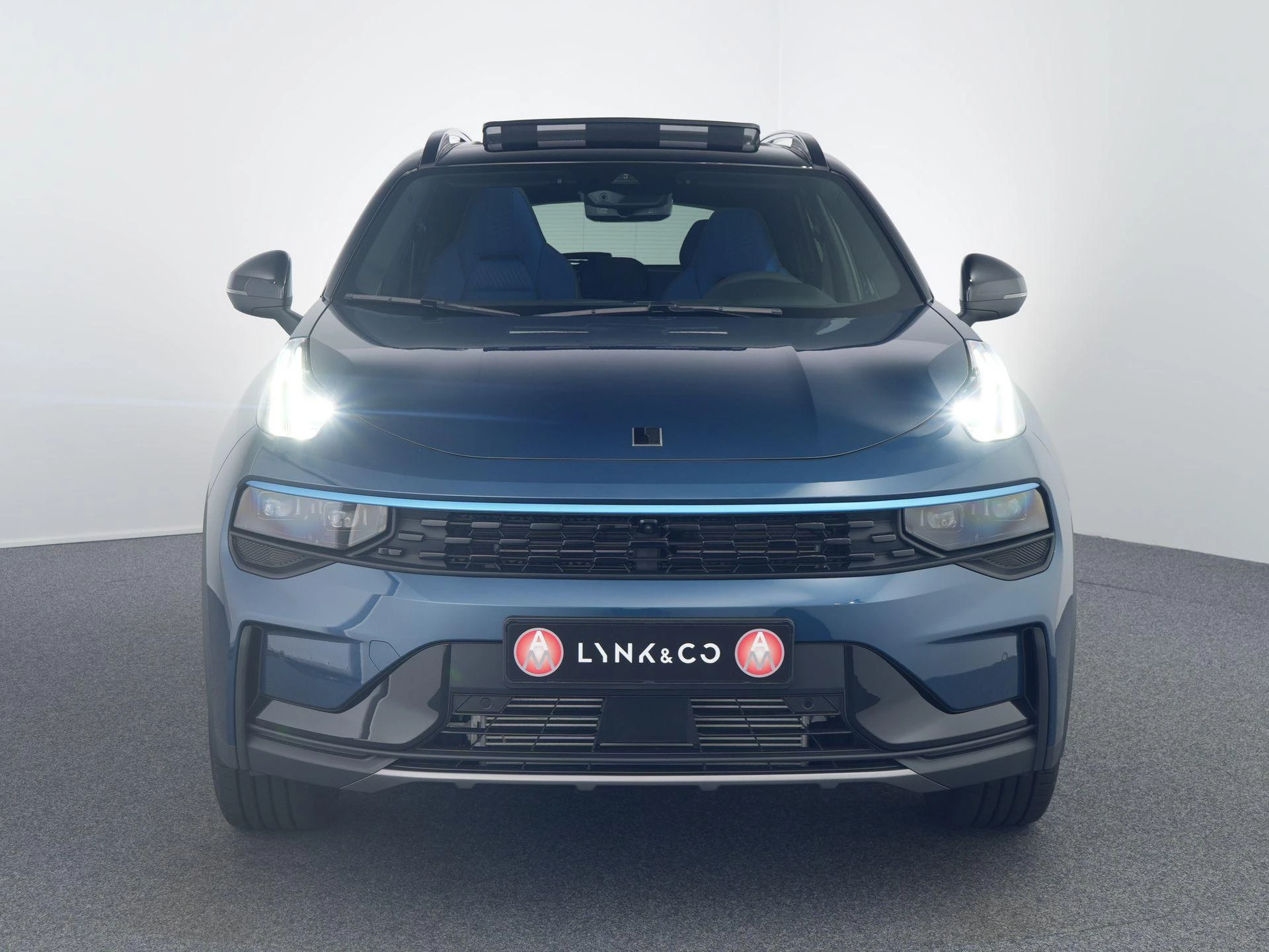 Hoofdafbeelding Lynk & Co 01