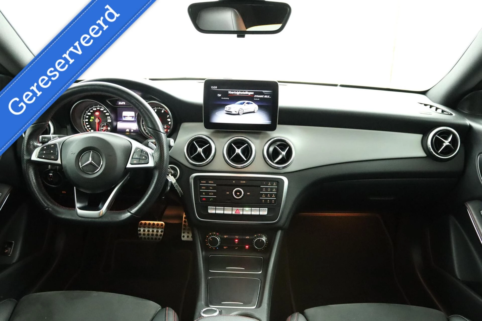Hoofdafbeelding Mercedes-Benz CLA