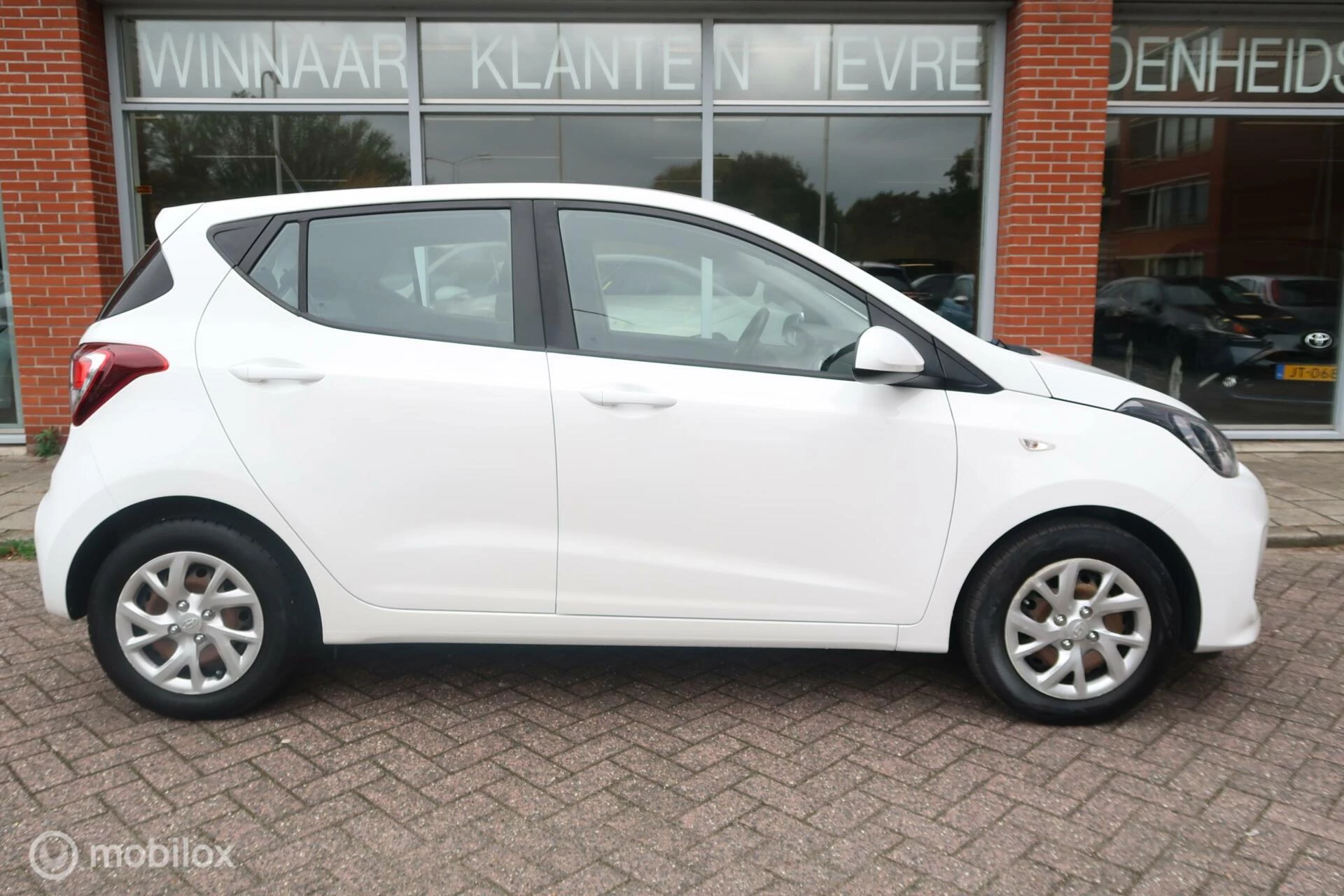 Hoofdafbeelding Hyundai i10