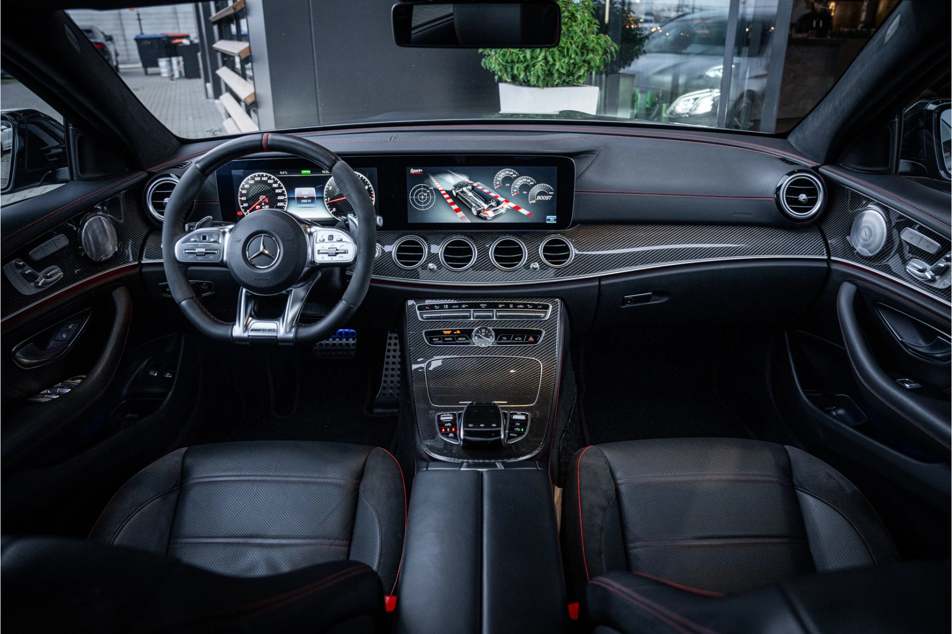 Hoofdafbeelding Mercedes-Benz E-Klasse