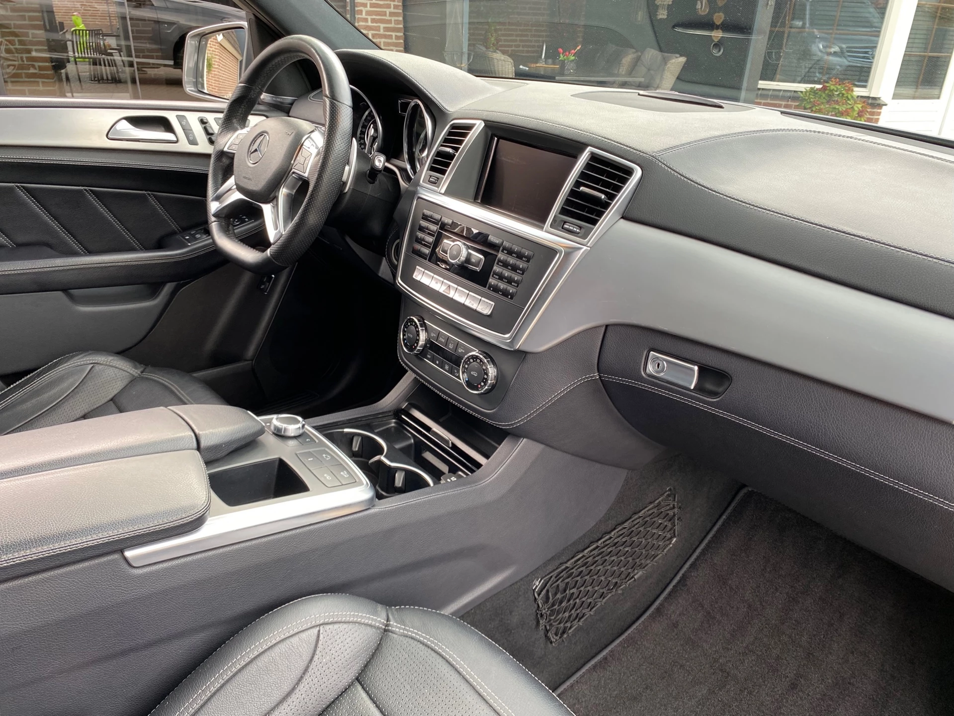 Hoofdafbeelding Mercedes-Benz M-Klasse