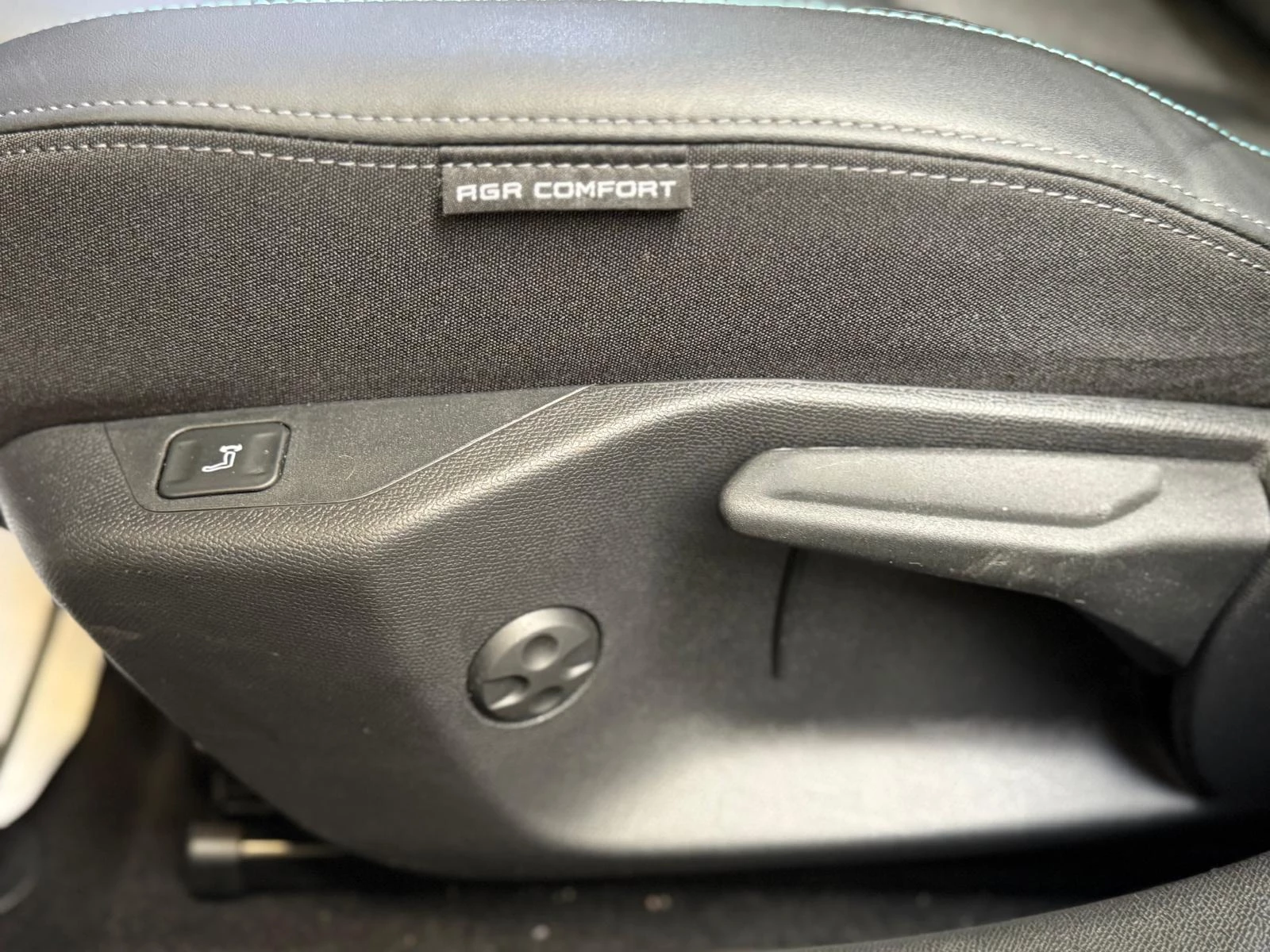 Hoofdafbeelding Peugeot 408