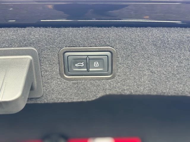 Hoofdafbeelding Audi A8