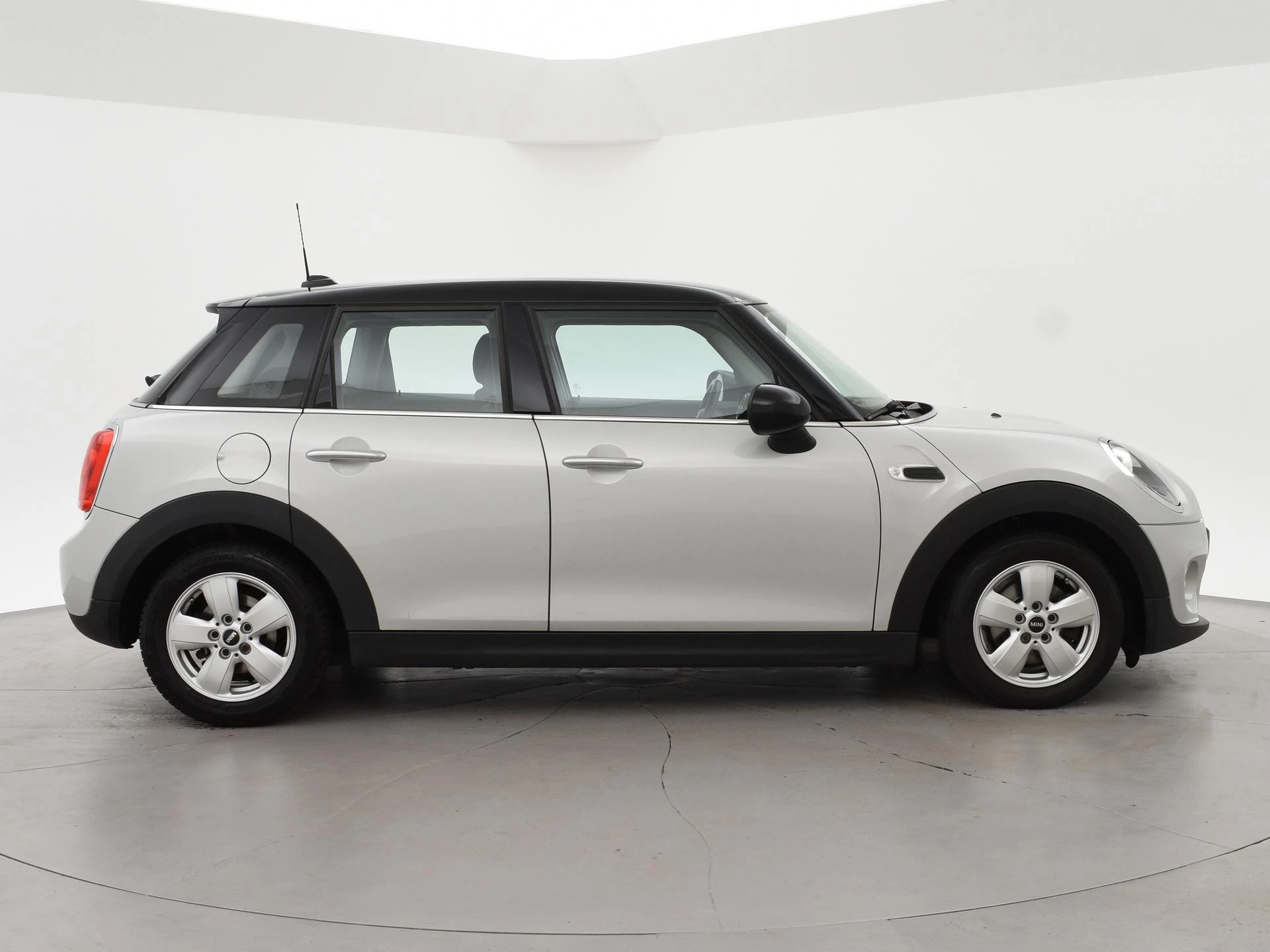 Hoofdafbeelding MINI 5-deurs