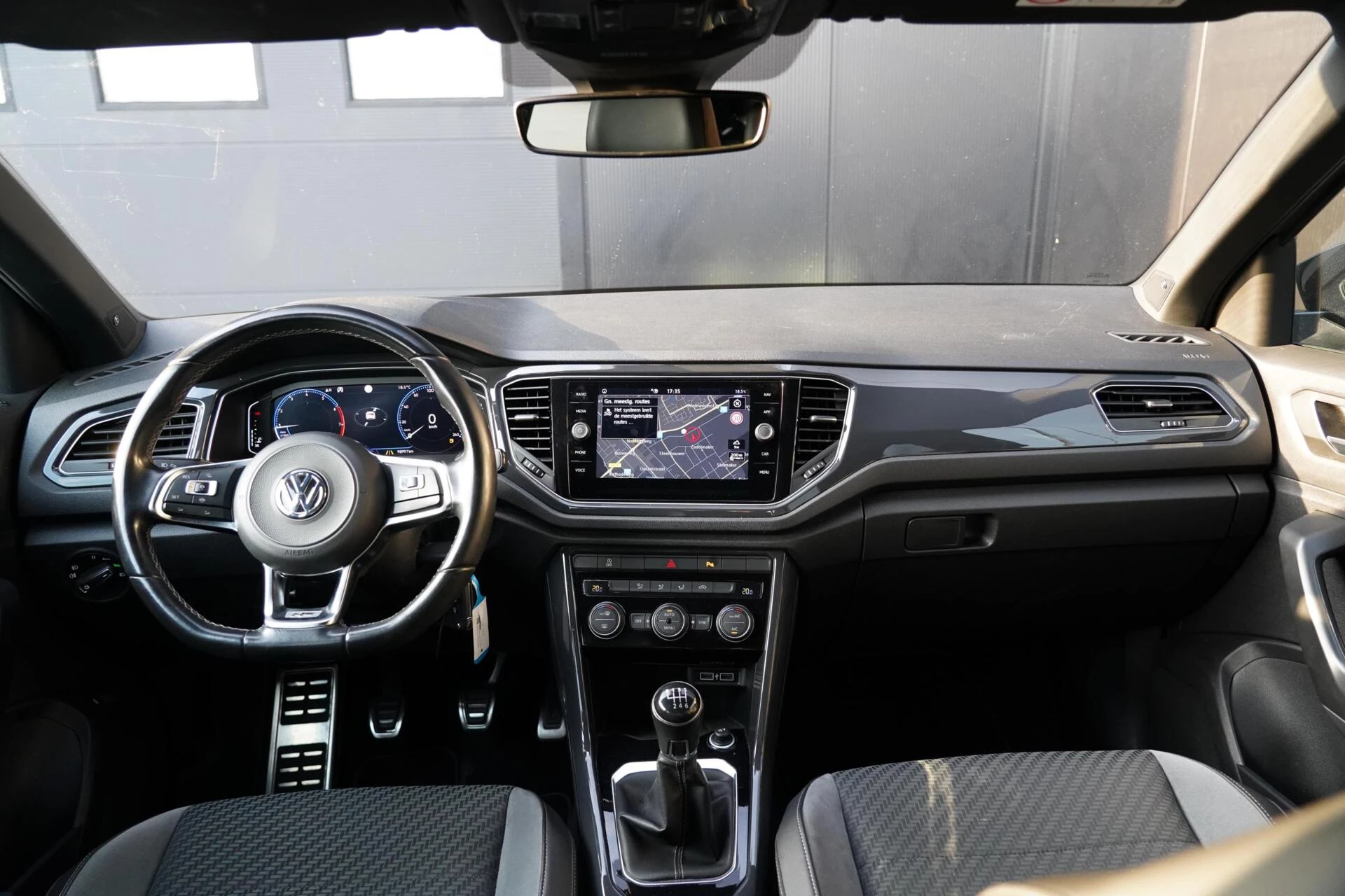 Hoofdafbeelding Volkswagen T-Roc
