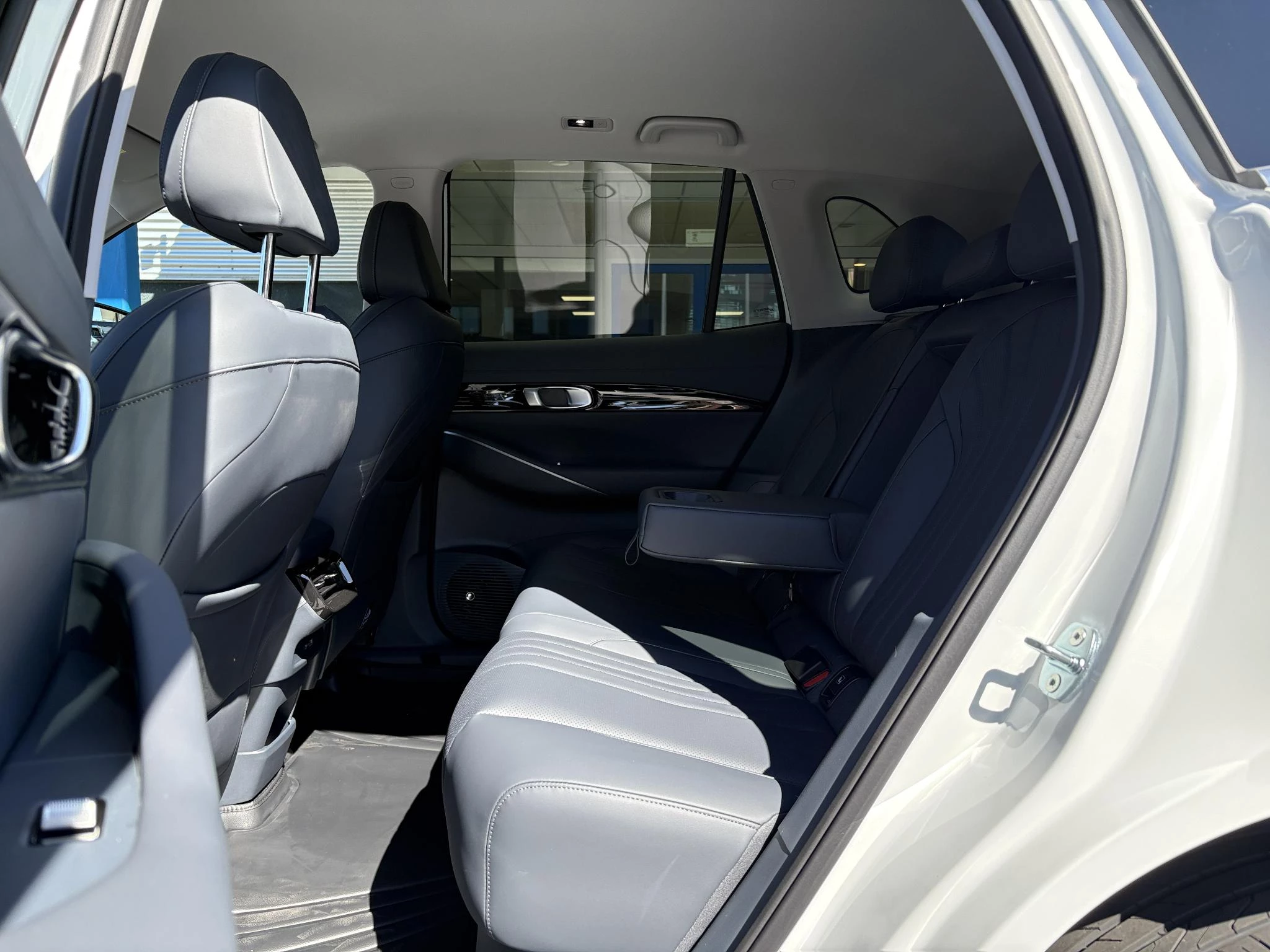 Hoofdafbeelding Geely E5