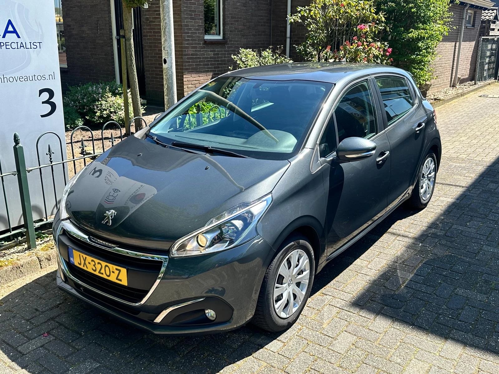 Hoofdafbeelding Peugeot 208