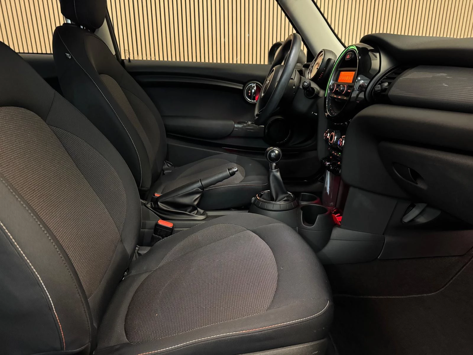 Hoofdafbeelding MINI One