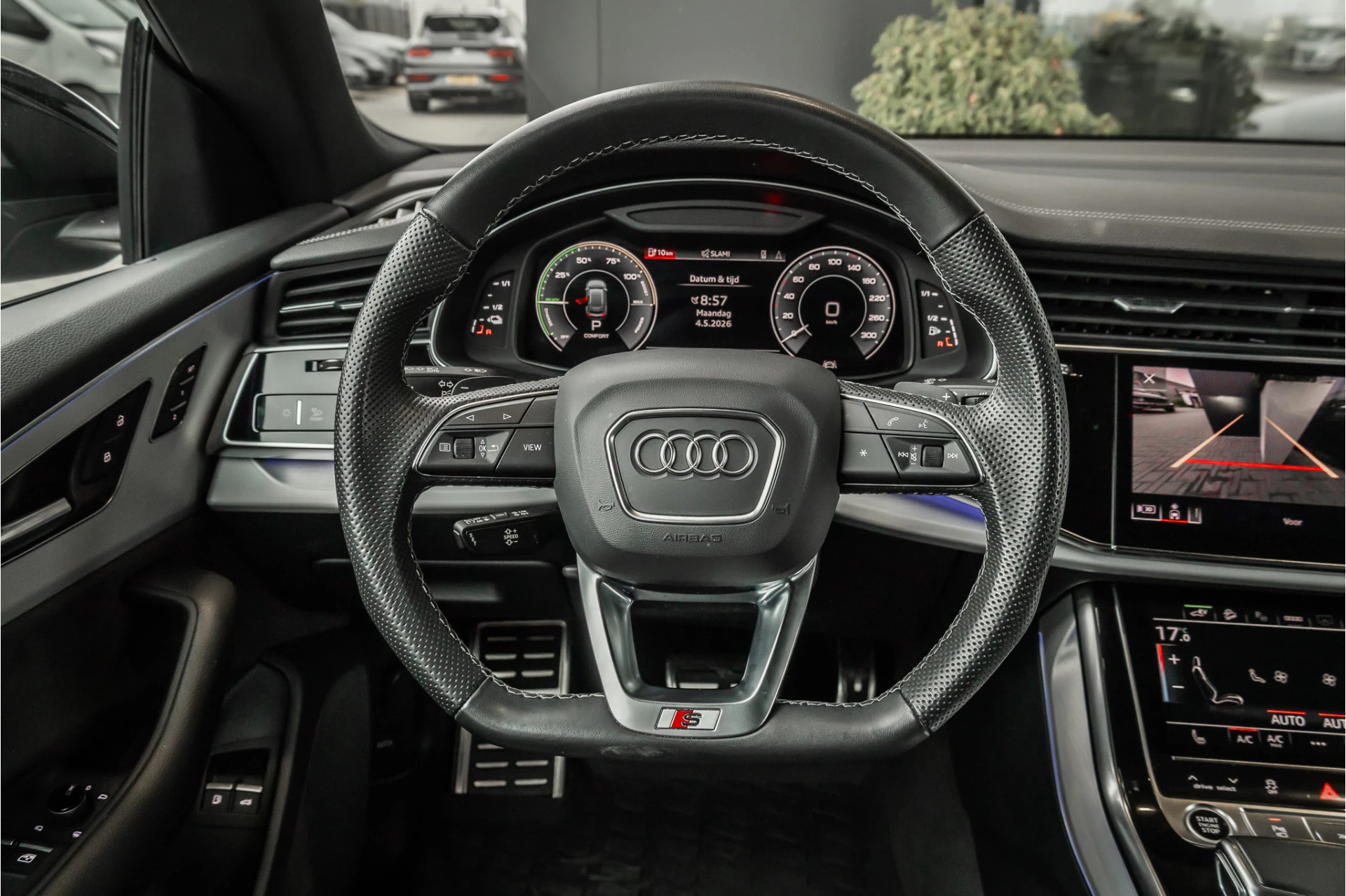 Hoofdafbeelding Audi Q8