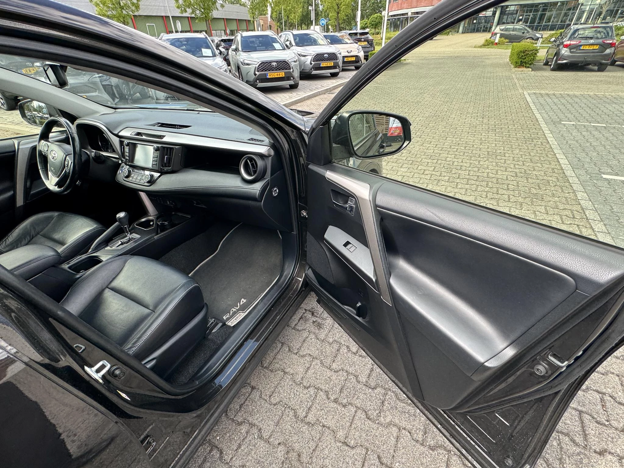Hoofdafbeelding Toyota RAV4