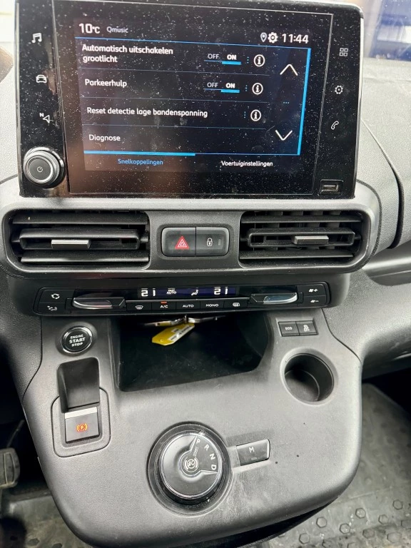 Hoofdafbeelding Peugeot Partner