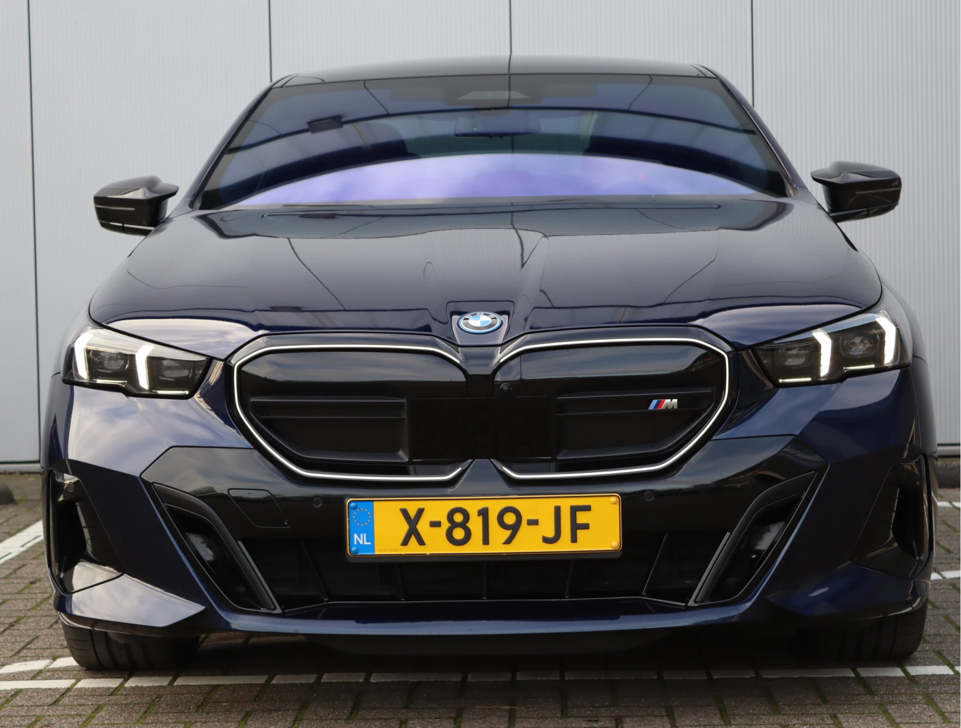 Hoofdafbeelding BMW i5