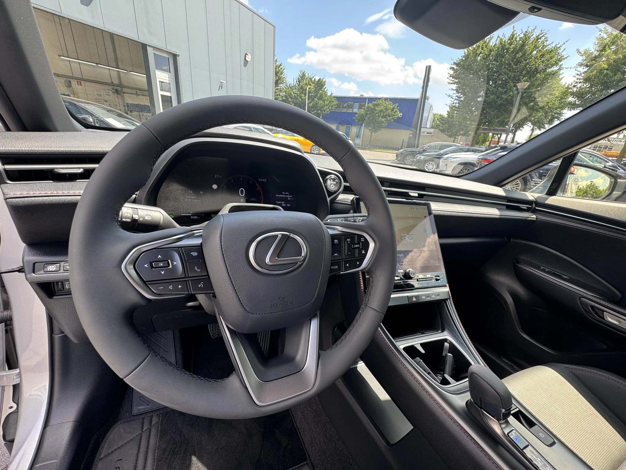 Hoofdafbeelding Lexus LBX