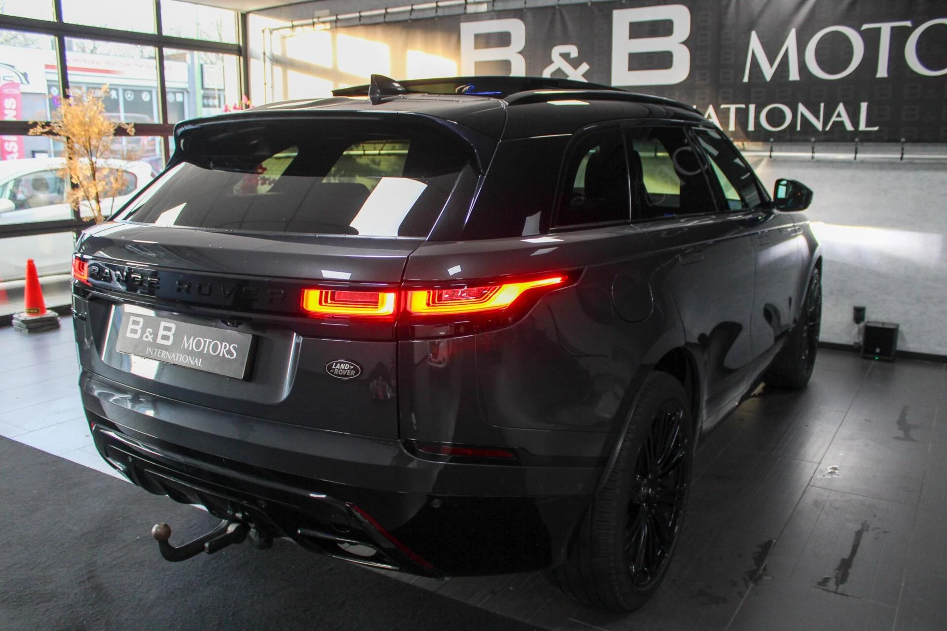 Hoofdafbeelding Land Rover Range Rover Velar