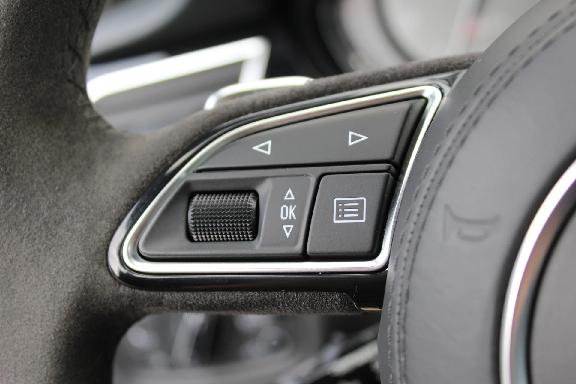 Hoofdafbeelding Audi A8