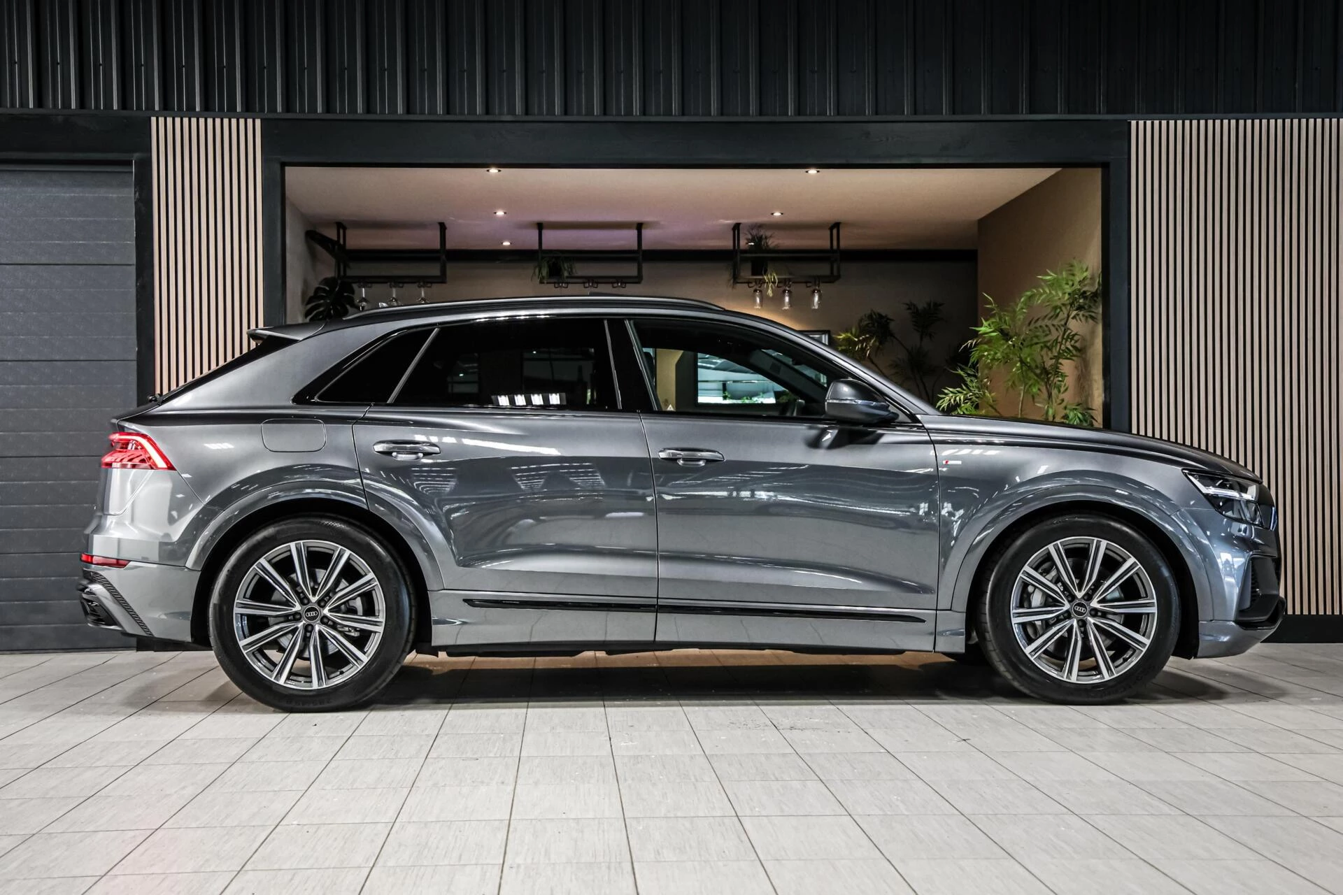 Hoofdafbeelding Audi Q8