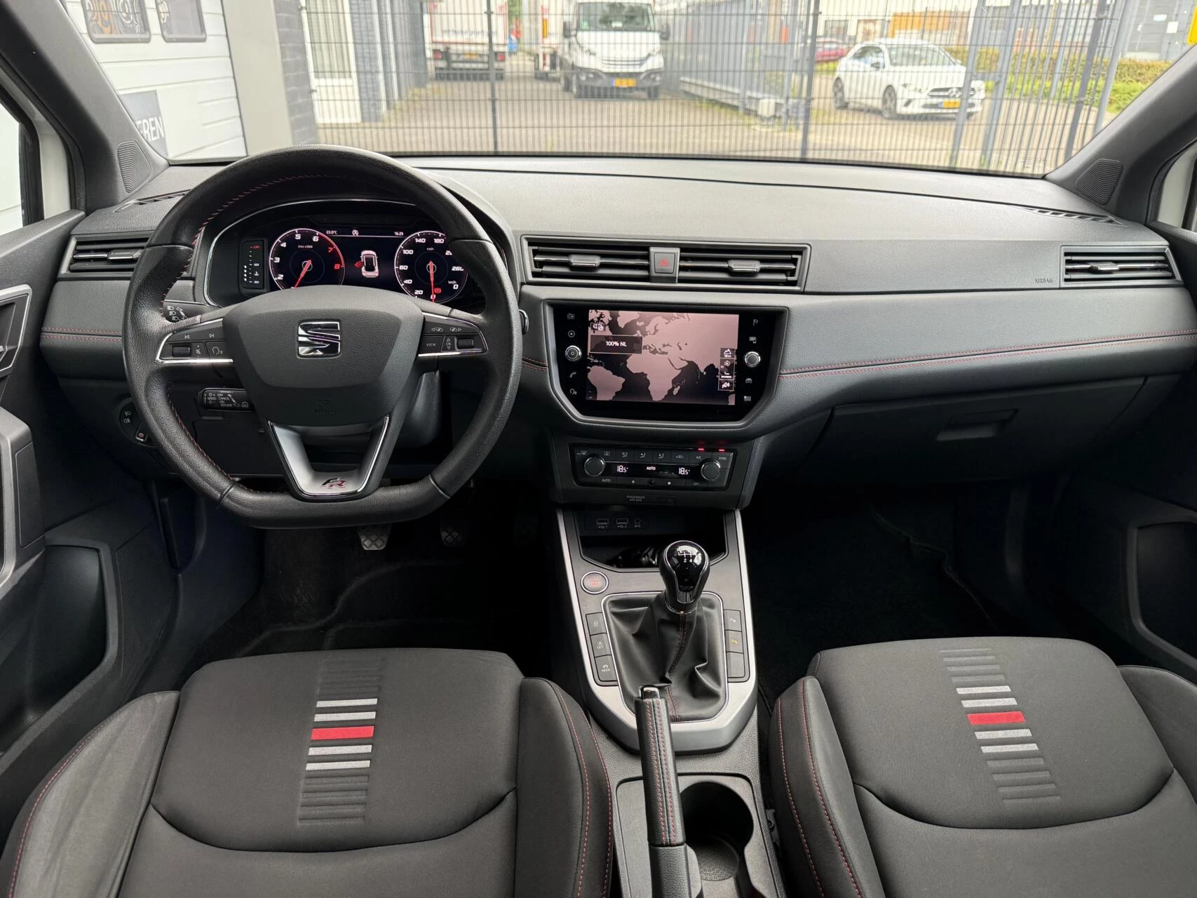 Hoofdafbeelding SEAT Arona