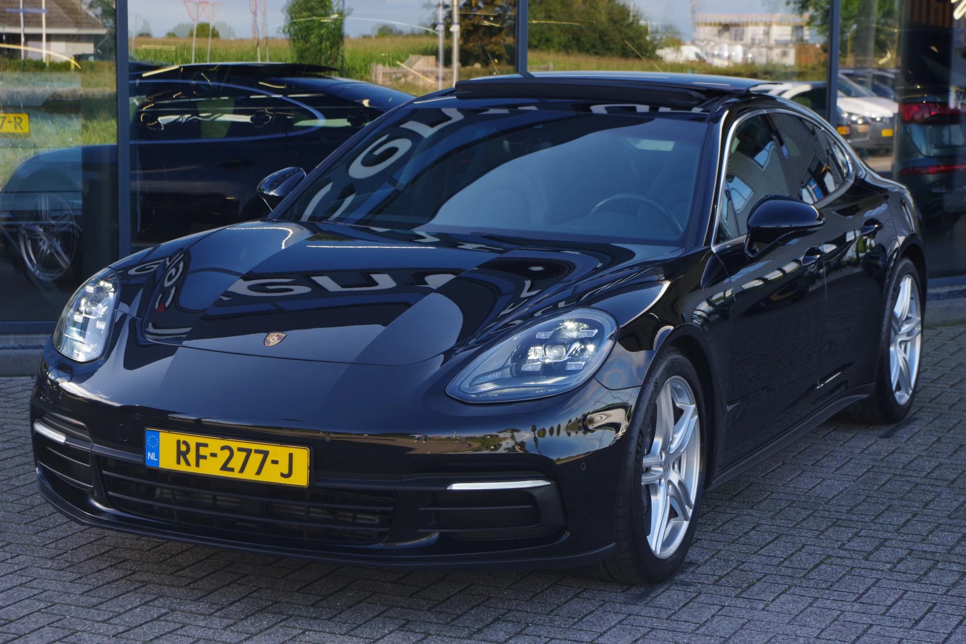 Hoofdafbeelding Porsche Panamera