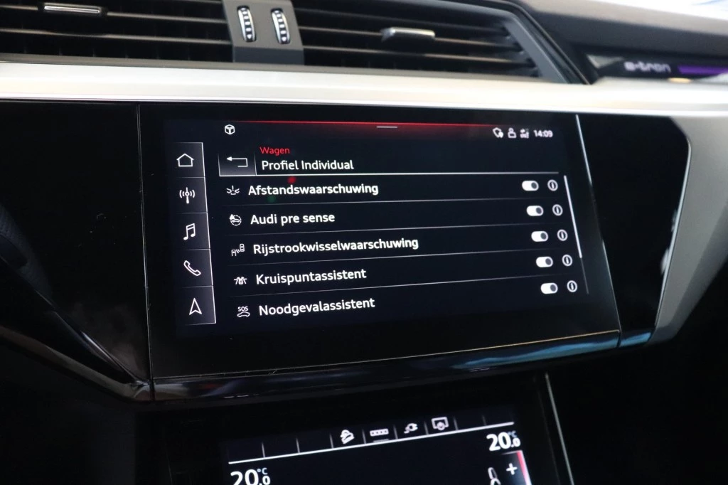 Hoofdafbeelding Audi e-tron