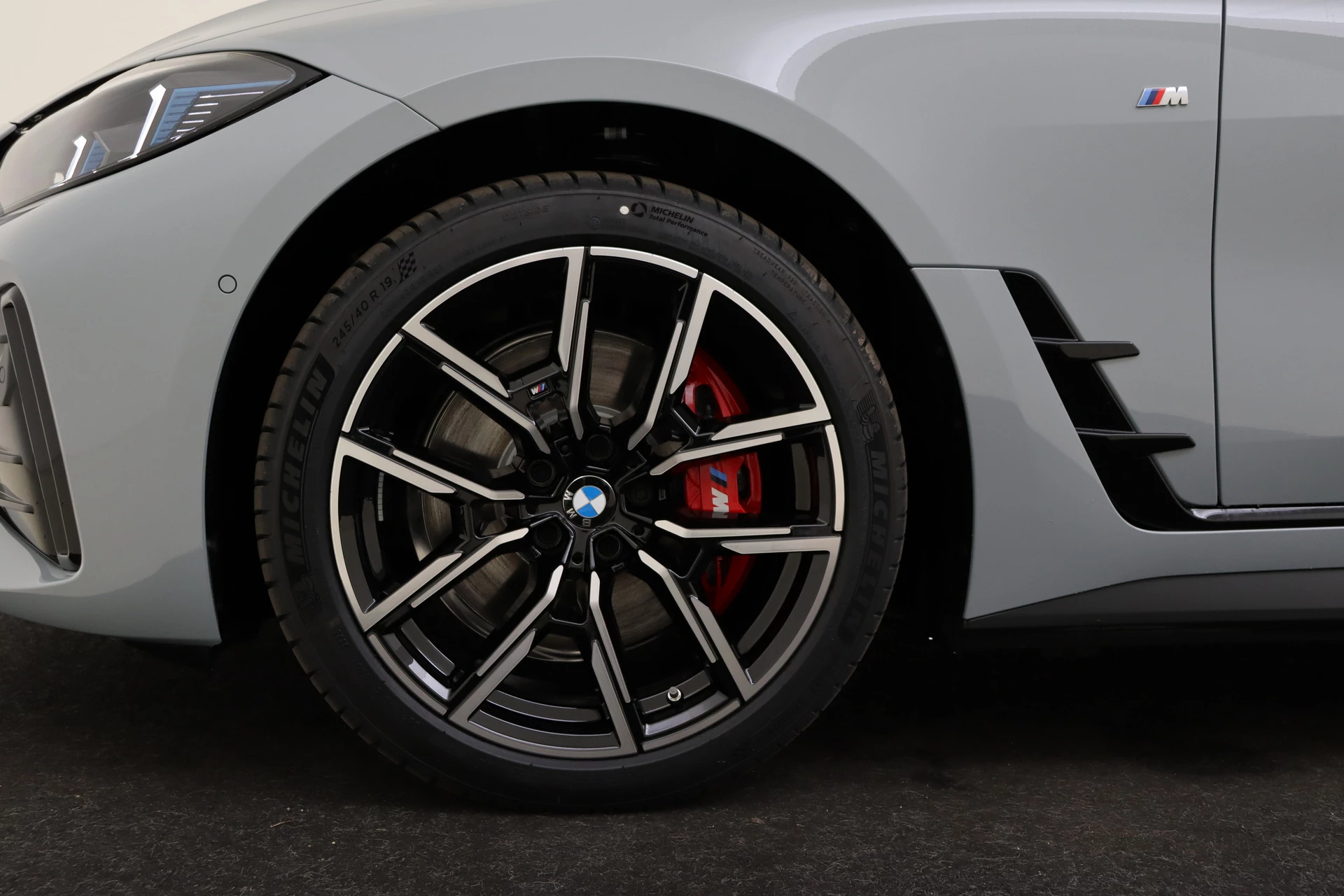 Hoofdafbeelding BMW i4