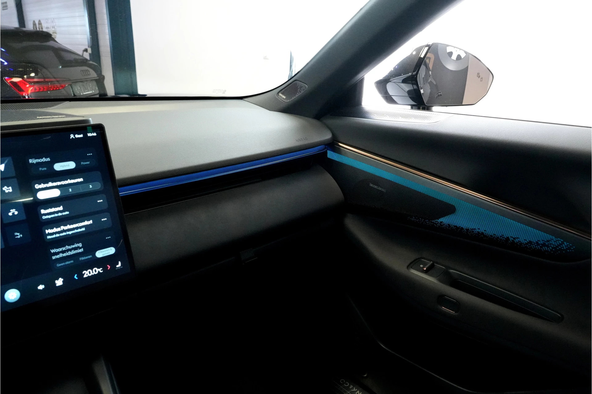 Hoofdafbeelding Lynk & Co 08