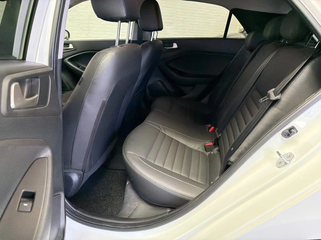 Hoofdafbeelding Hyundai i20