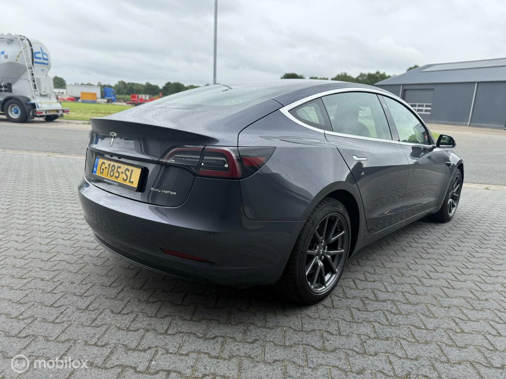 Hoofdafbeelding Tesla Model 3