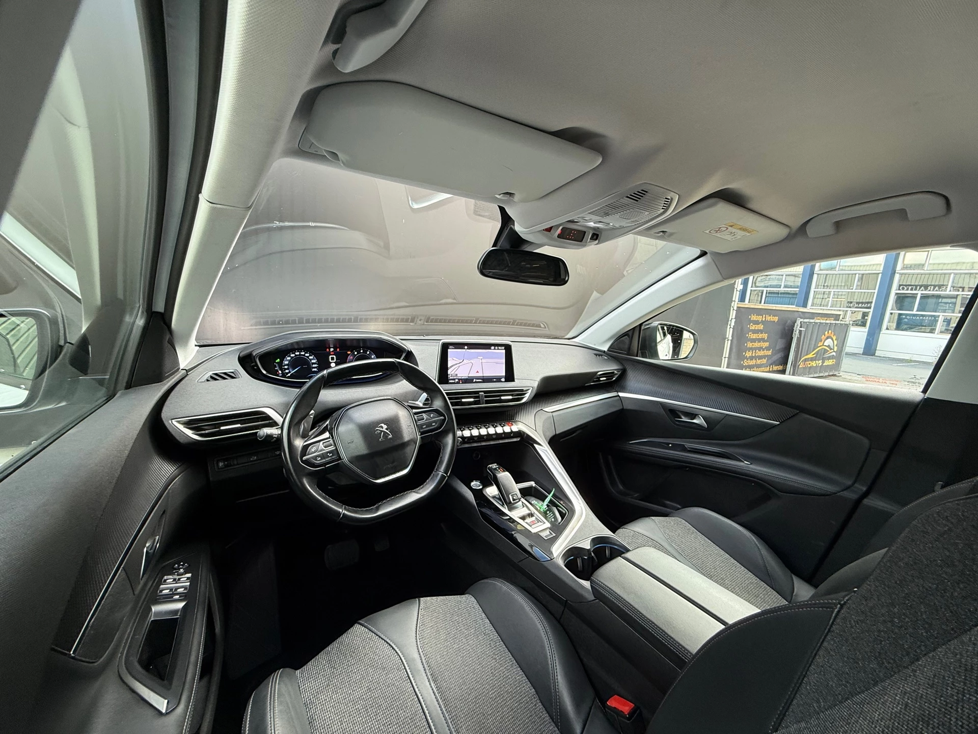 Hoofdafbeelding Peugeot 5008