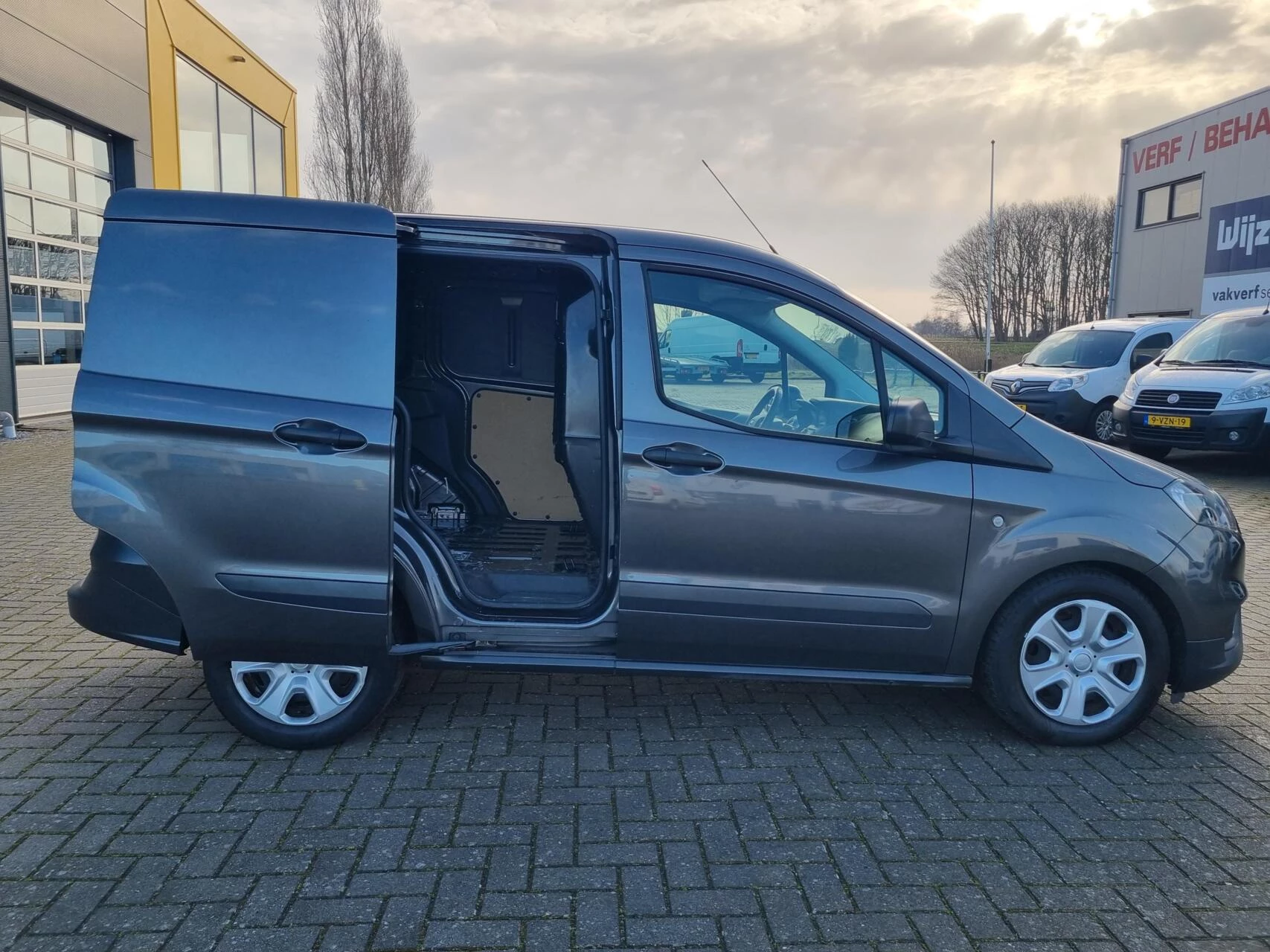 Hoofdafbeelding Ford Transit Courier