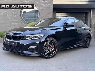 BMW 3-serie 330i High Executive M Pakket Pano Sport Leder Sfeerverlichting