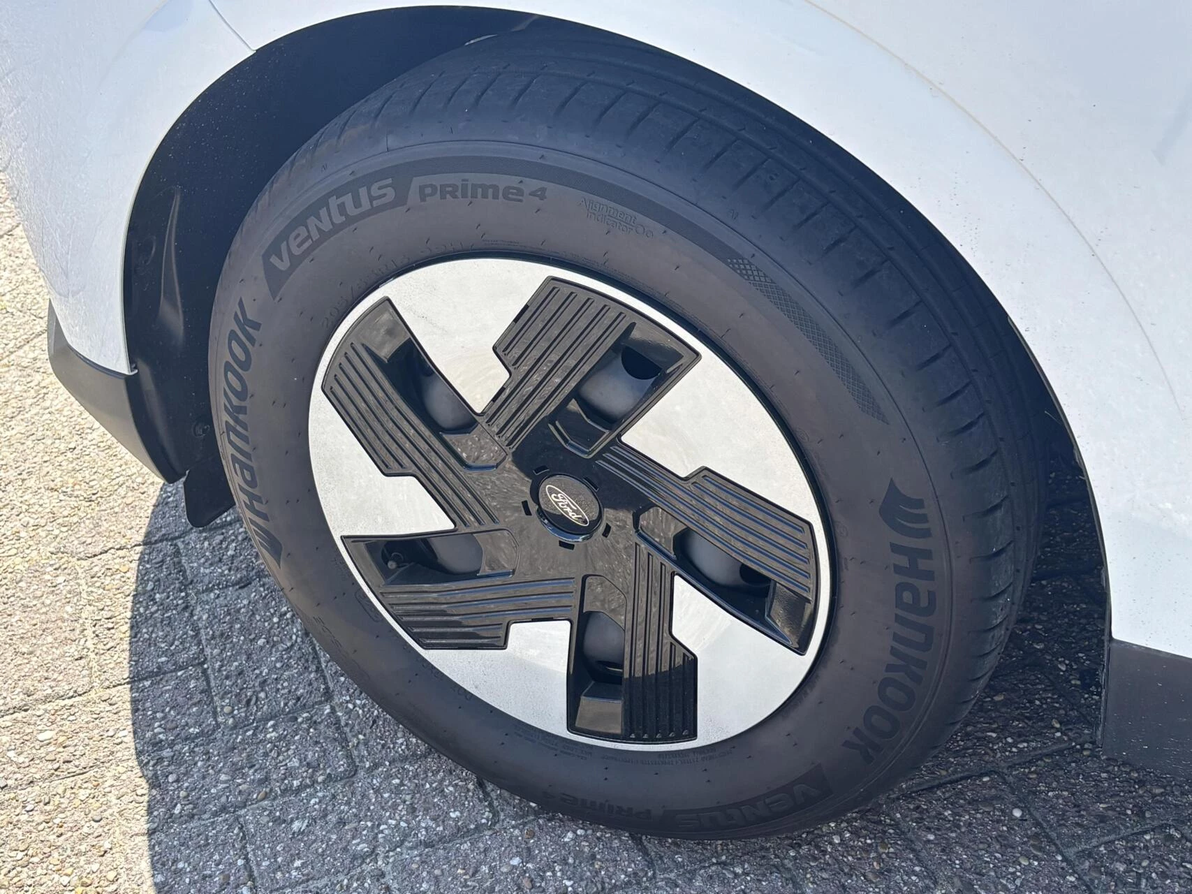 Hoofdafbeelding Ford E-Transit Courier