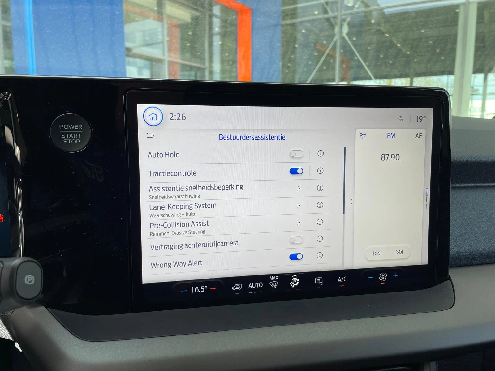 Hoofdafbeelding Ford E-Transit Courier