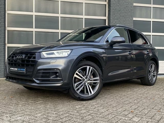 Hoofdafbeelding Audi Q5 Audi Q5 55 TFSI e QUATTRO Competition 367 PK Pano