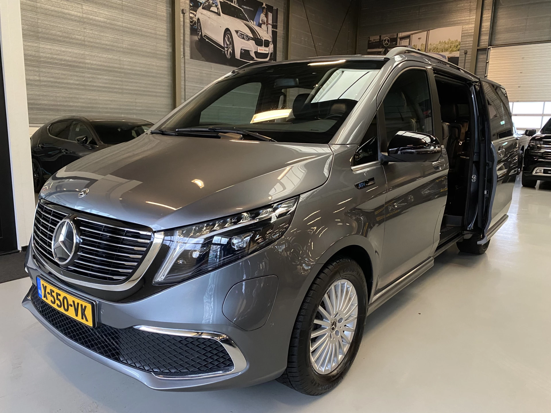 Hoofdafbeelding Mercedes-Benz EQV