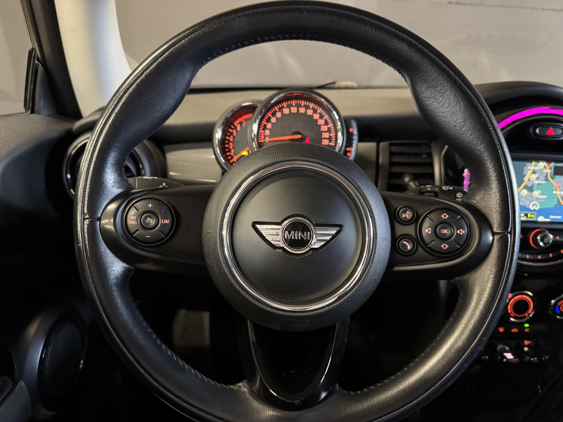 Hoofdafbeelding MINI Cooper