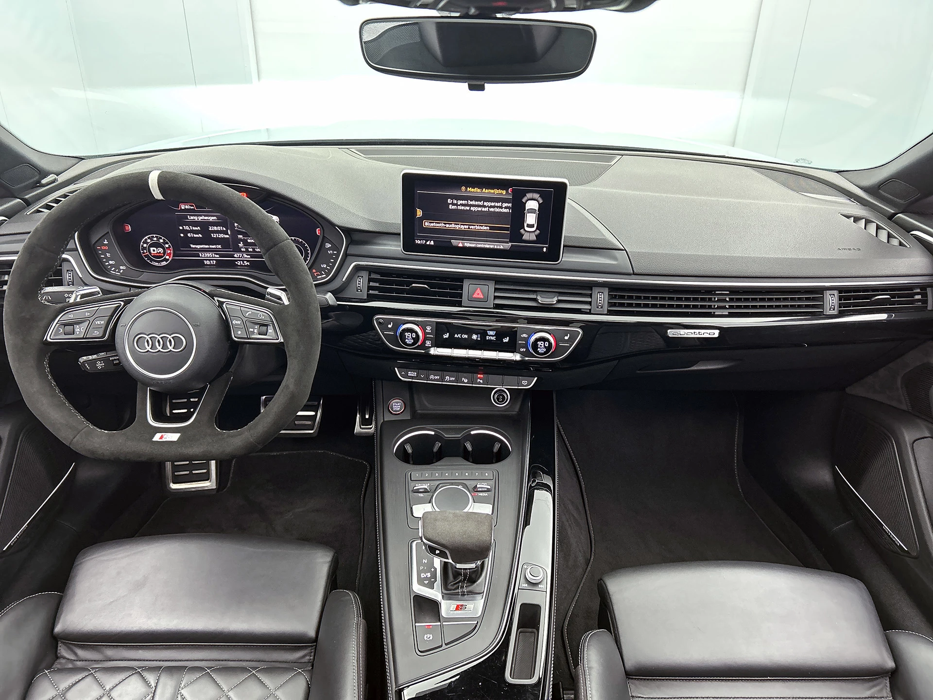Hoofdafbeelding Audi S5