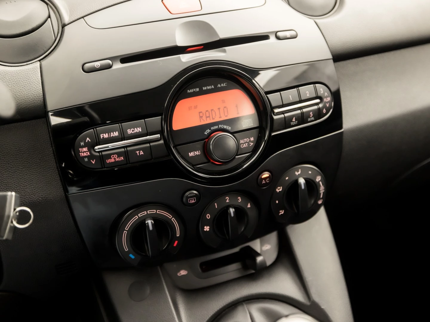 Hoofdafbeelding Mazda 2