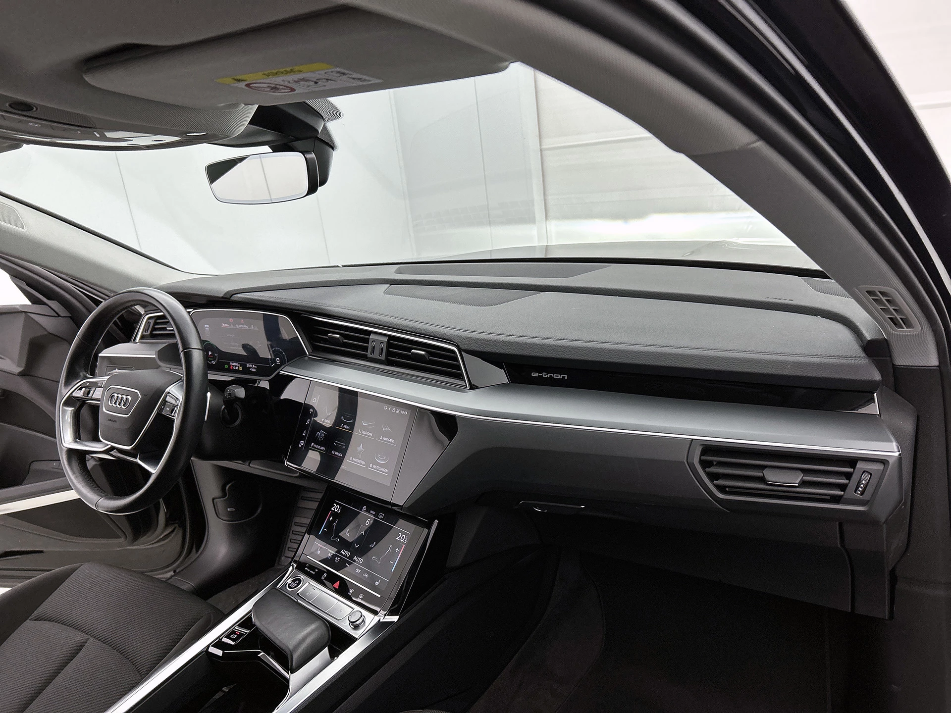 Hoofdafbeelding Audi e-tron