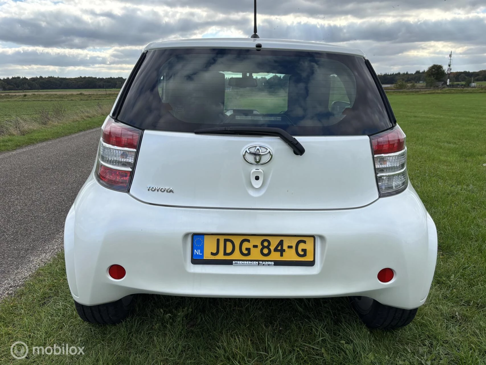 Hoofdafbeelding Toyota iQ