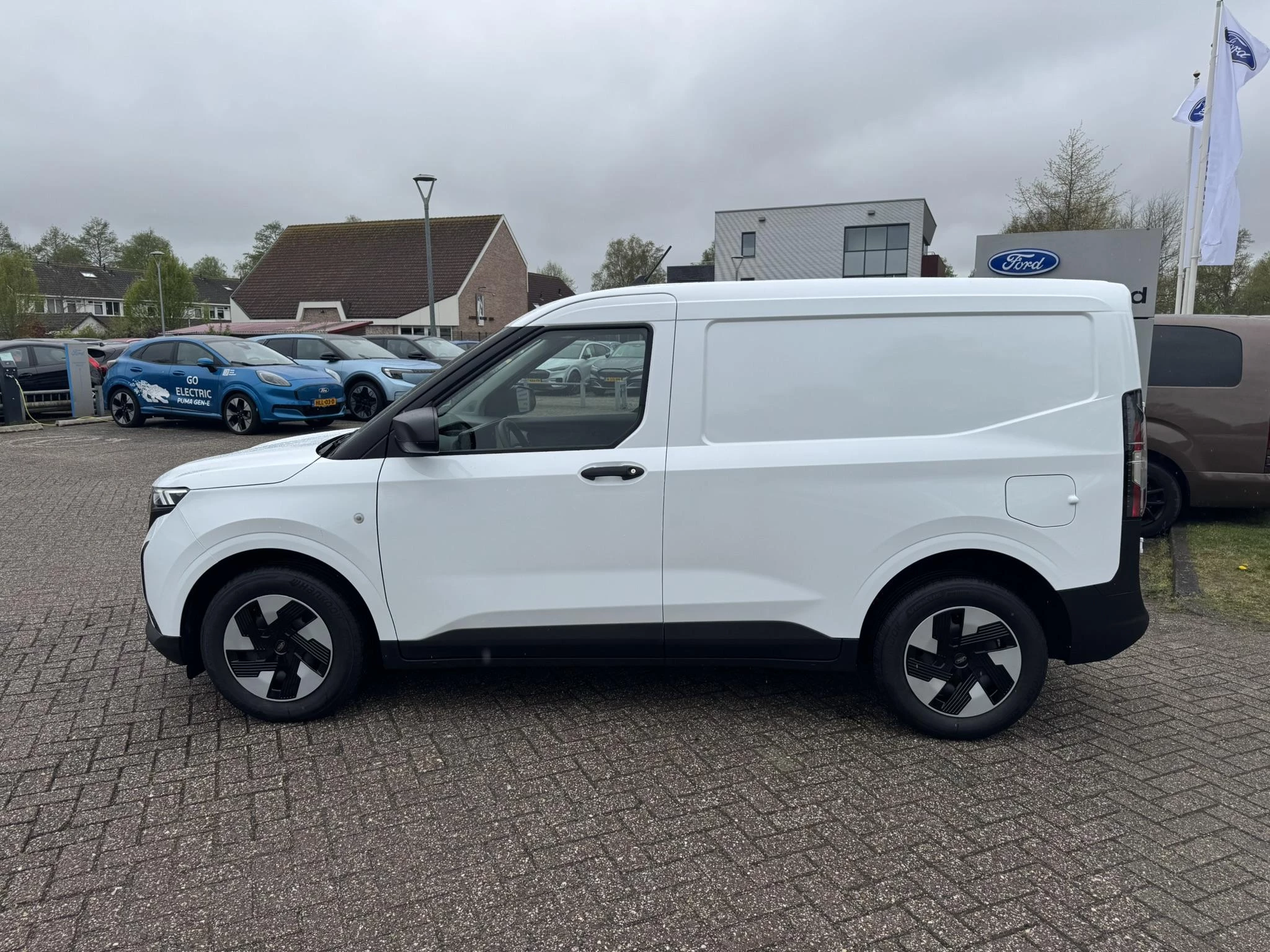 Hoofdafbeelding Ford E-Transit Courier