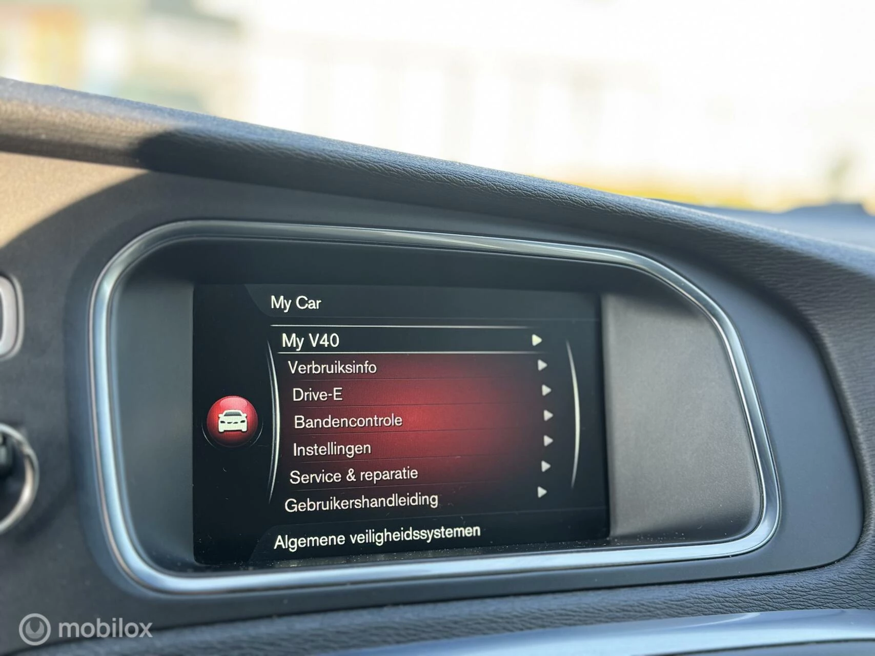 Hoofdafbeelding Volvo V40