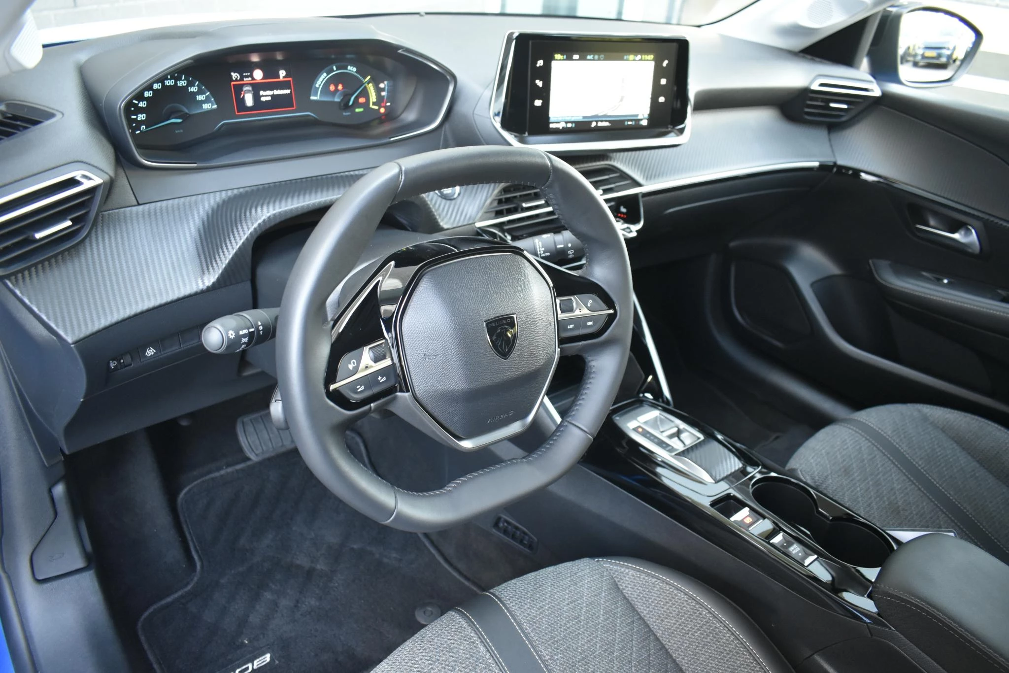 Hoofdafbeelding Peugeot e-208