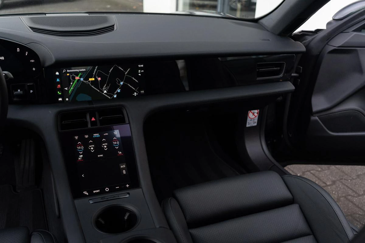 Hoofdafbeelding Porsche Taycan