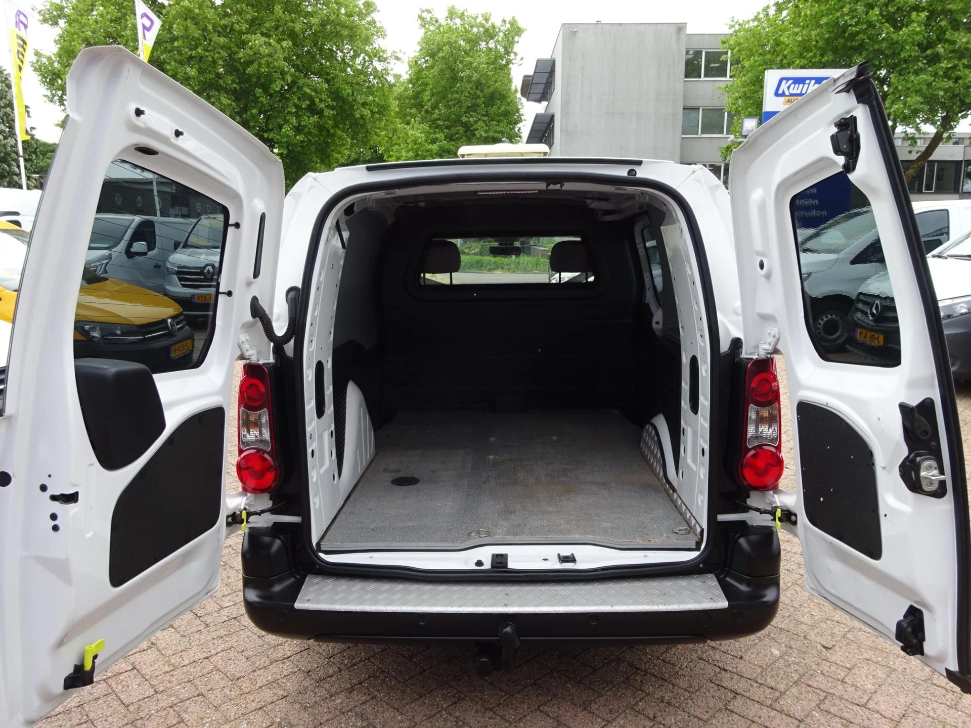Hoofdafbeelding Peugeot Partner