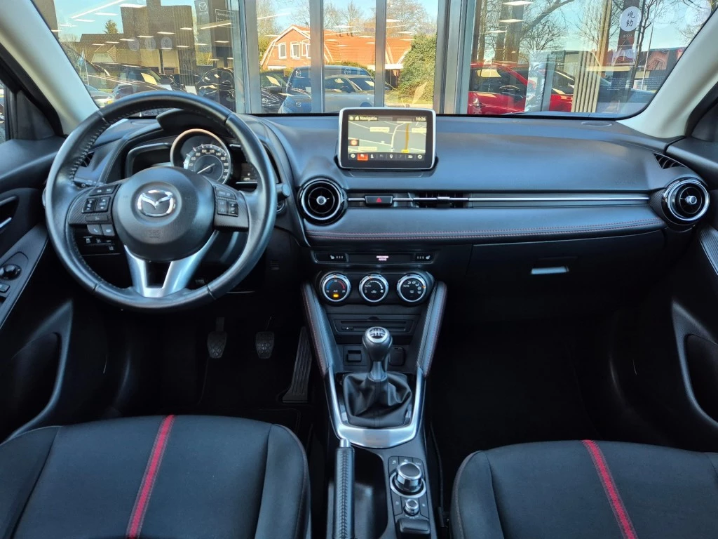 Hoofdafbeelding Mazda 2
