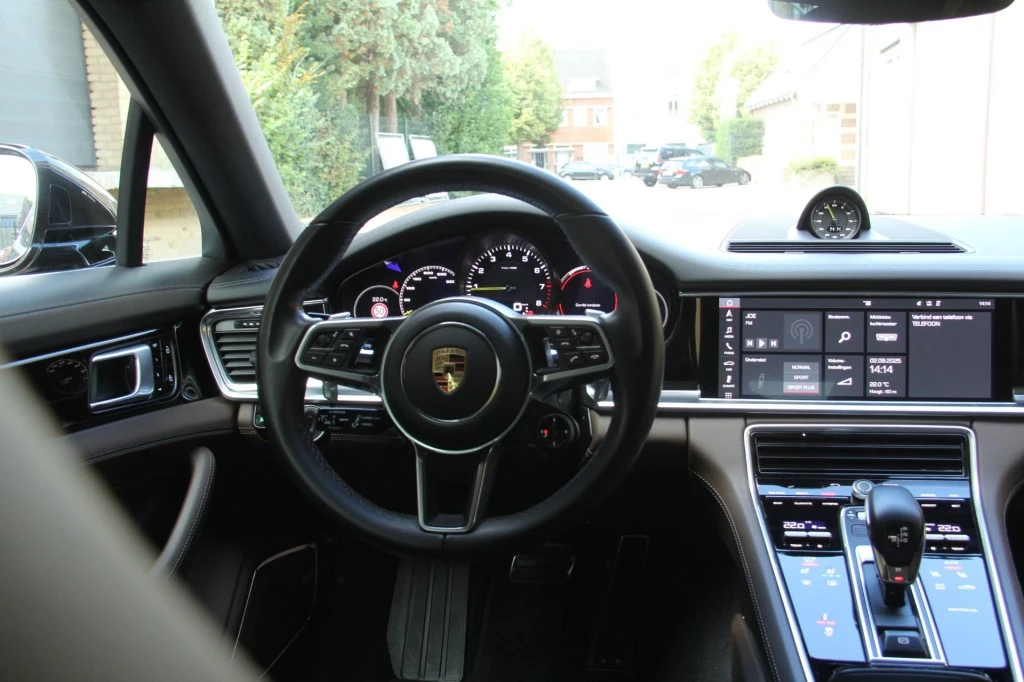Hoofdafbeelding Porsche Panamera