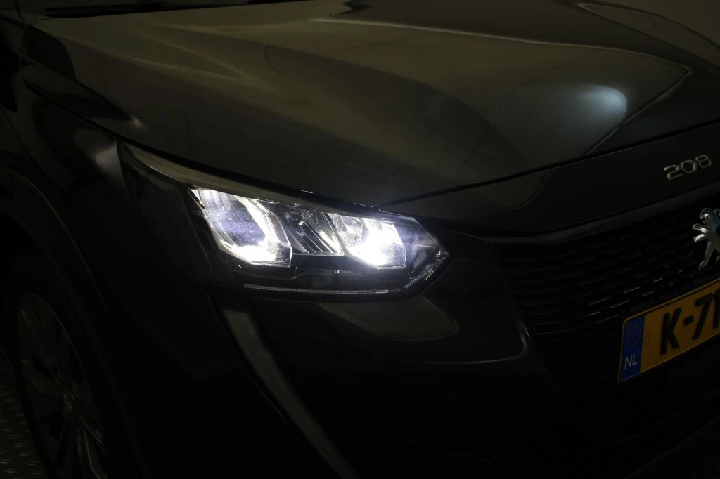 Hoofdafbeelding Peugeot e-208
