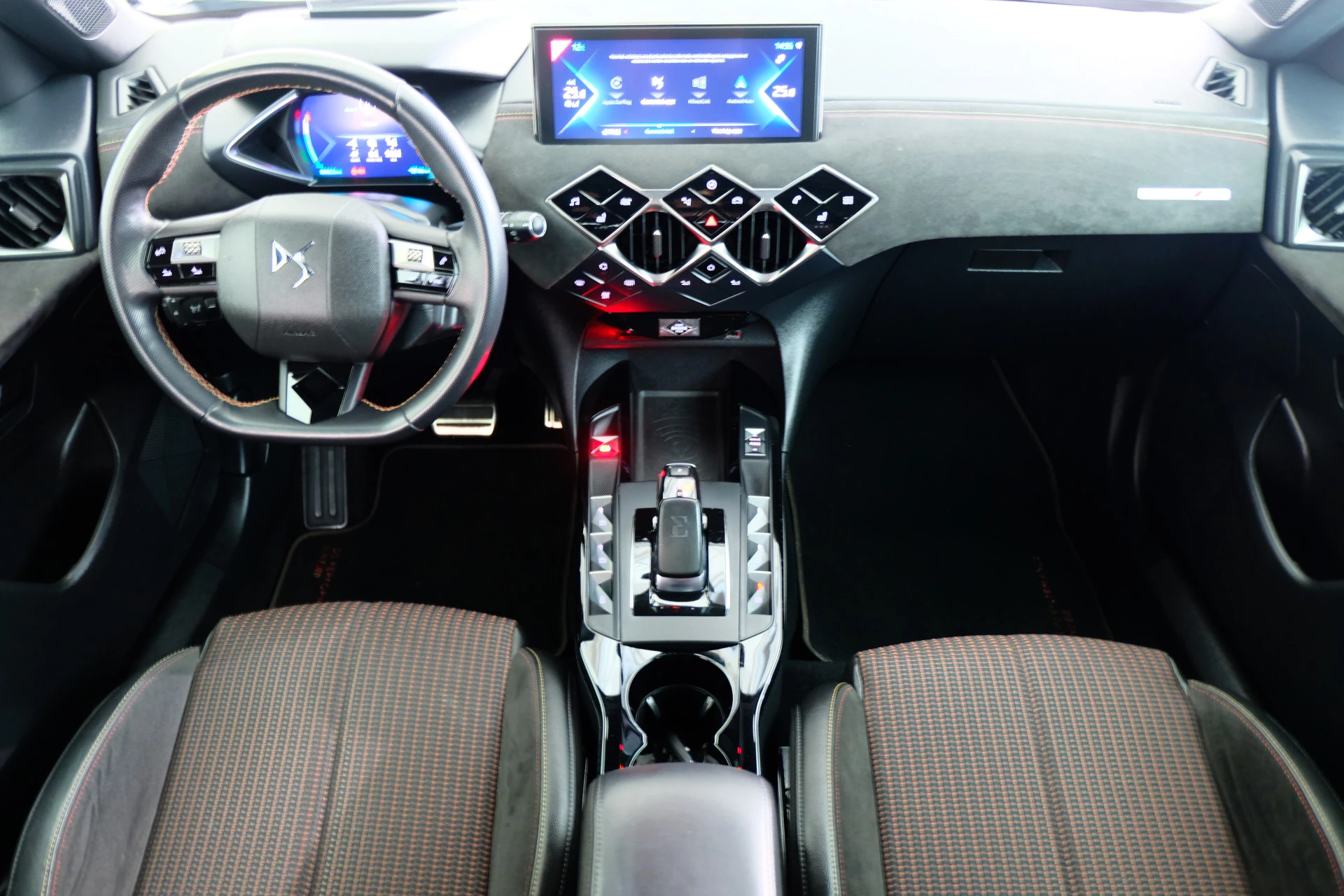 Hoofdafbeelding DS DS 3