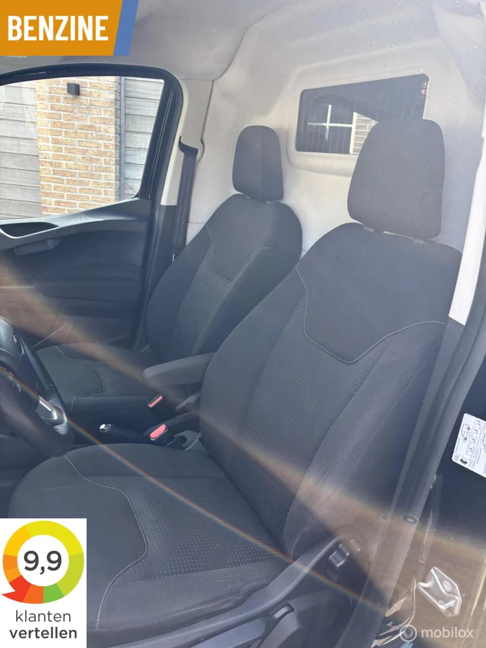 Hoofdafbeelding Ford Transit Courier