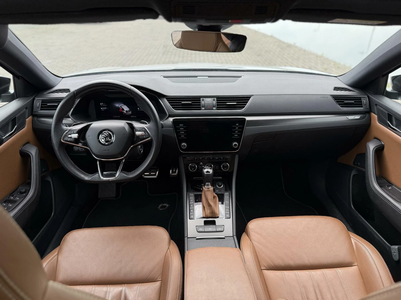 Hoofdafbeelding Škoda Superb